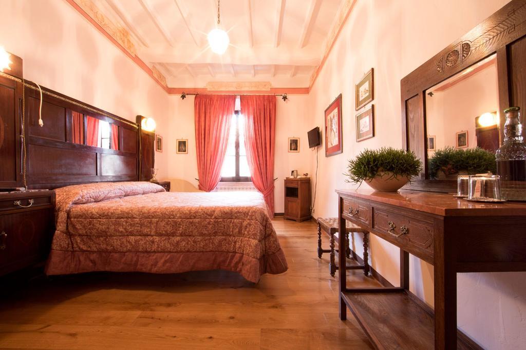 Bed and Breakfast Palazzina Cesira Montalcino Exterior foto